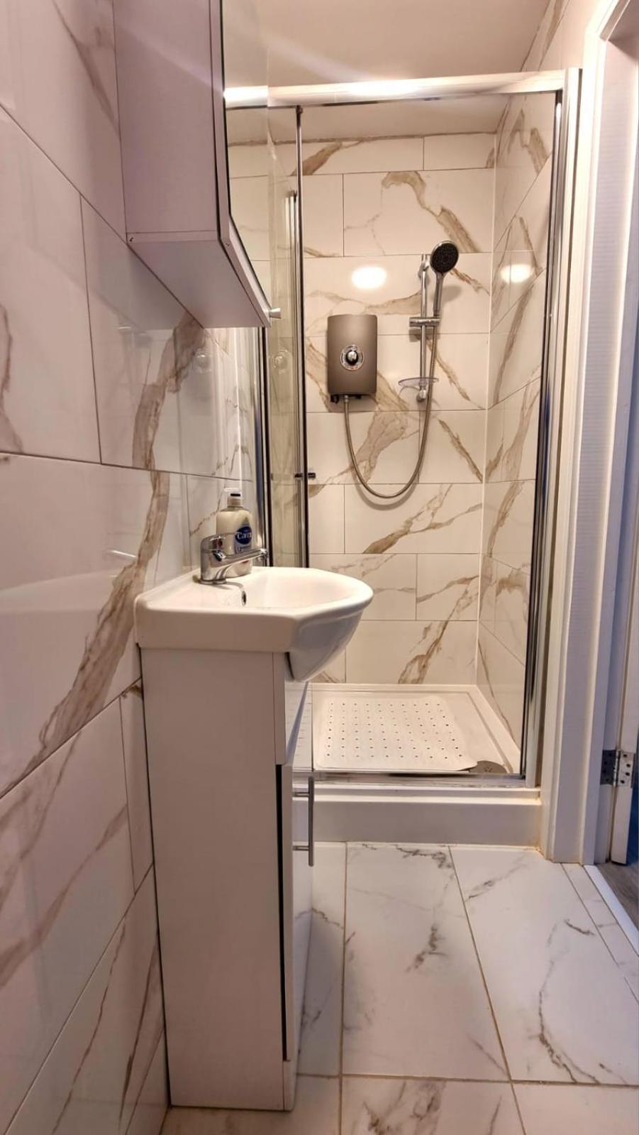 Brand New Flat Close To Turnpike Lane Tube Station Londra Esterno foto